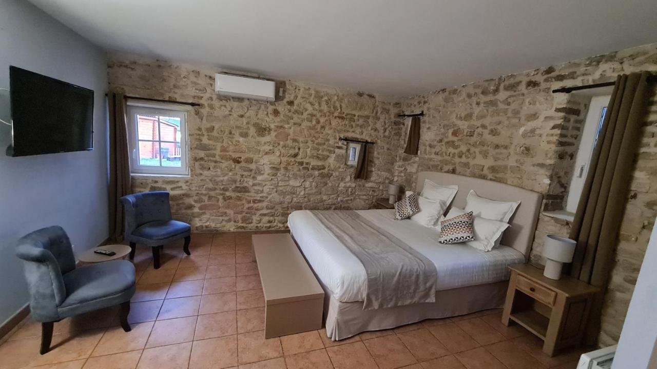 Logis Hotel La Bastide Saint Bach Suze-la-Rousse Exteriör bild